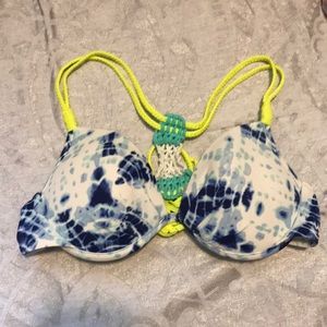 VICTORIA’S SECRET BIKINI TOP WITH UNDERWIRE